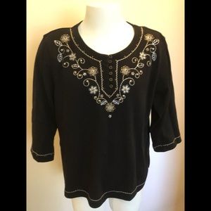 Alfred Dunner Black Top w Beige Bead Accents